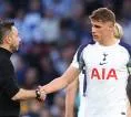 Roberto De Zerbi Jadi Alasan Micky van de Ven Mau Bertahan di Tottenham?