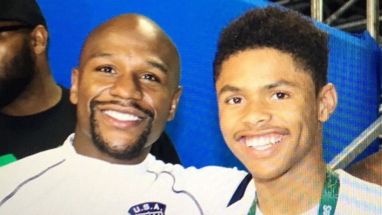 Shakur Stevenson Impikan Duel Melawan Floyd Mayweather Jr