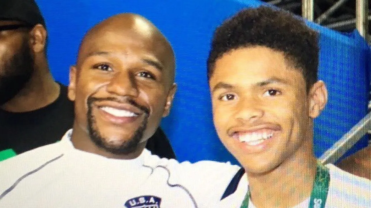 Shakur Stevenson, Floyd Mayweather Jr