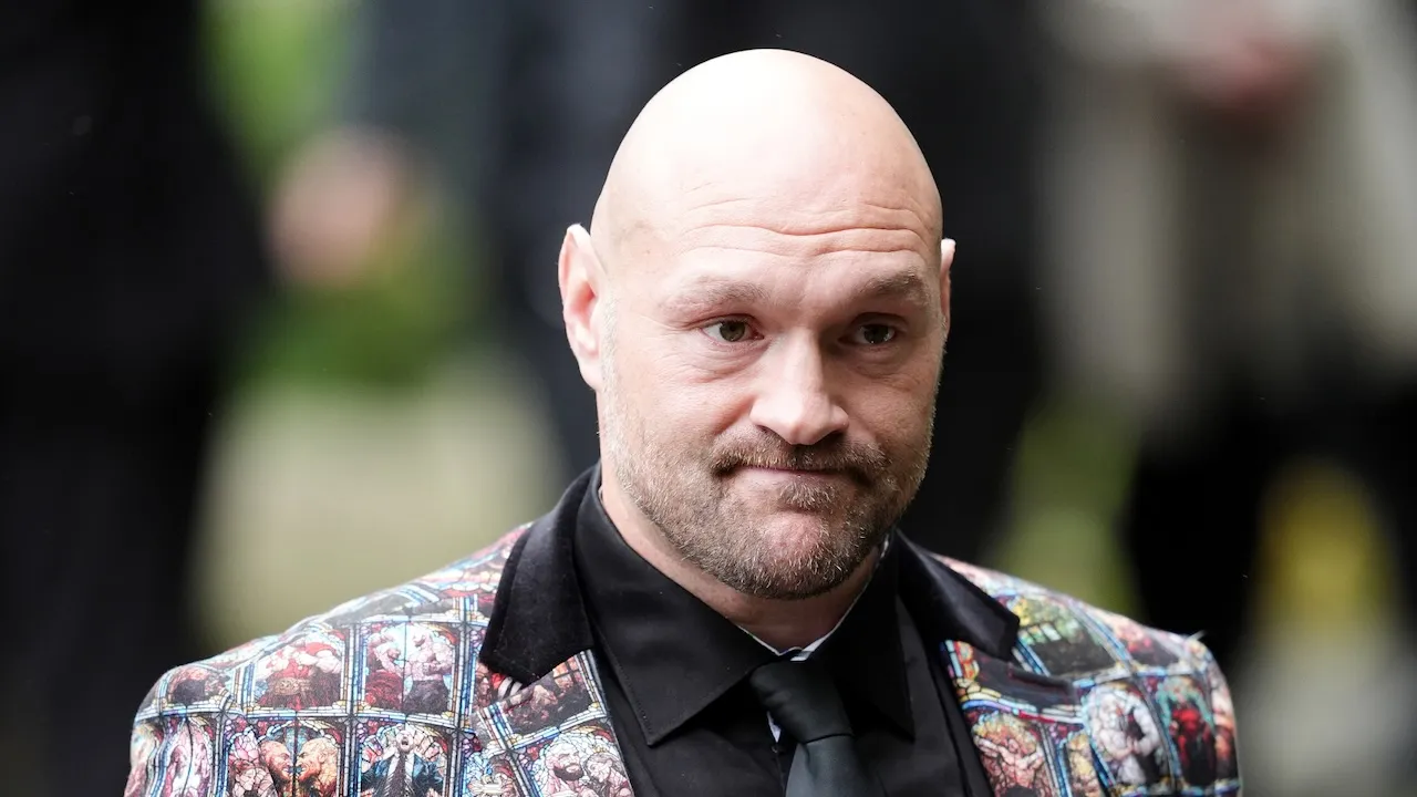 Tyson Fury Bungkam usai Joshua Nyaris Kalah dari Prenga Karena Hal Ini