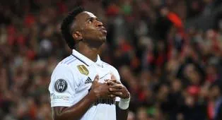 Vinicius Jr. Menolak Arsenal, Pilih Bertahan di Real Madrid