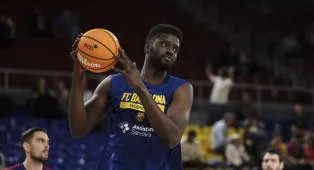 Youssoupha Fall Putuskan Lanjutkan Karir di China