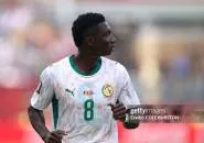 Crystal Palace Ajukan Tawaran untuk Lamine Camara, Forest Siap Adang