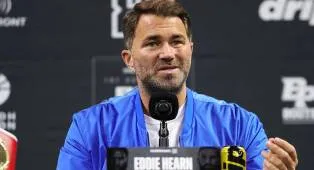 Eddie Hearn Bersikeras Duel Fury vs Joshua Tetap Digelar di Inggris