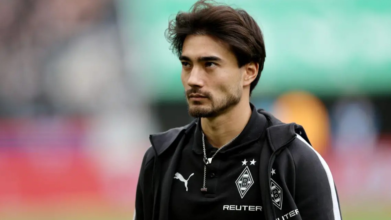 Jalani Operasi Bahu, Jens Castrop Bakal Absen 2 Bulan Bela Gladbach