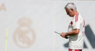 Jose Mourinho Desak Florentino Perez Datangkan Real Madrid
