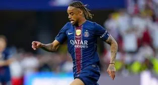 Liverpool Siap Ajukan Tawaran 2,37 triliun untuk Bradley Barcola
