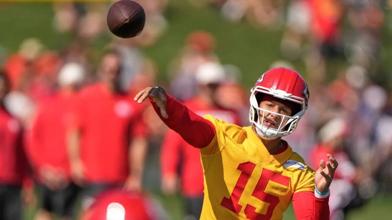 Reid juga belum memastikan apakah Patrick Mahomes akan dimainkan pada pertandingan pramusim kedua atau ketiga. (Foto: AP)