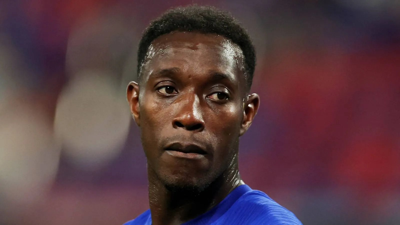 Penampilan Kedua Danny Welbeck di Chelsea Memicu Reaksi Keras dari Fans - sumber: (givemesport)