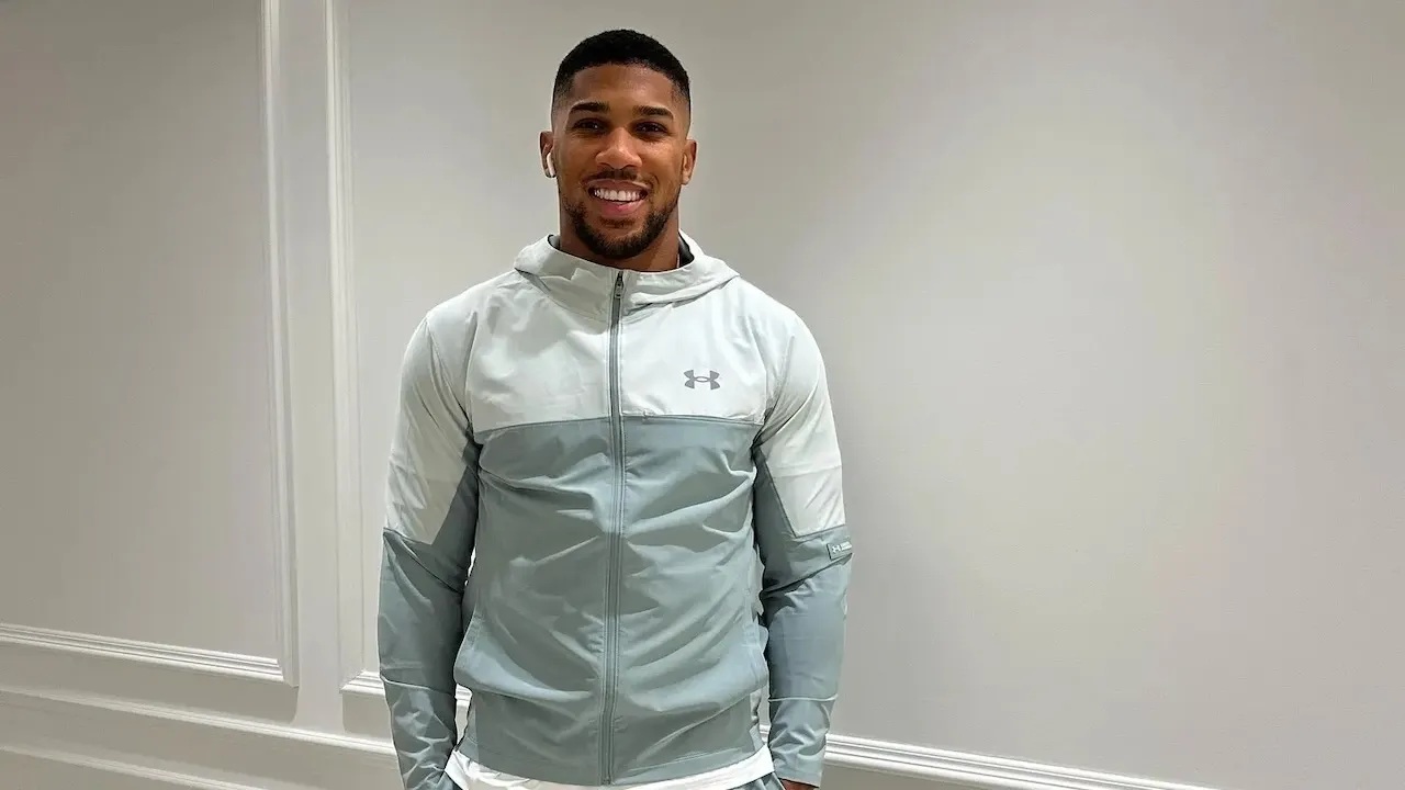 Anthony Joshua Tegas Tolak Duel Lawan Fury Dipindah ke Amerika Serikat