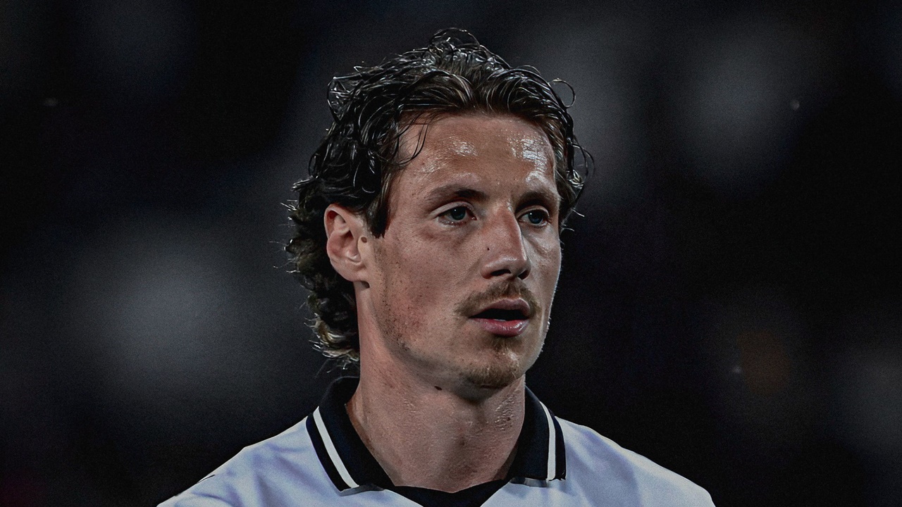 Bukan Hanya Ivanovic, Lazio Juga Negosiasikan Transfer Pinamonti