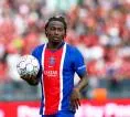 David Boly Senang Bisa Bermain Saat PSG Hadapi MU