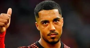 Debut Impresif Youri Tielemans di Laga Kontra PSG Tuai Pujian Fans Man Utd