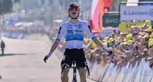 Demi Vollering Rebut Puncak Tour de France Femmes Jelang Etape Terakhir