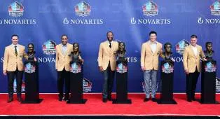 Drew Brees, Larry Fitzgerald, dan Luke Kuechly Resmi Masuk Hall of Fame