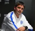 Jadi 'Target', Cristian Chivu Waspadai Tekanan Besar untuk Inter Milan