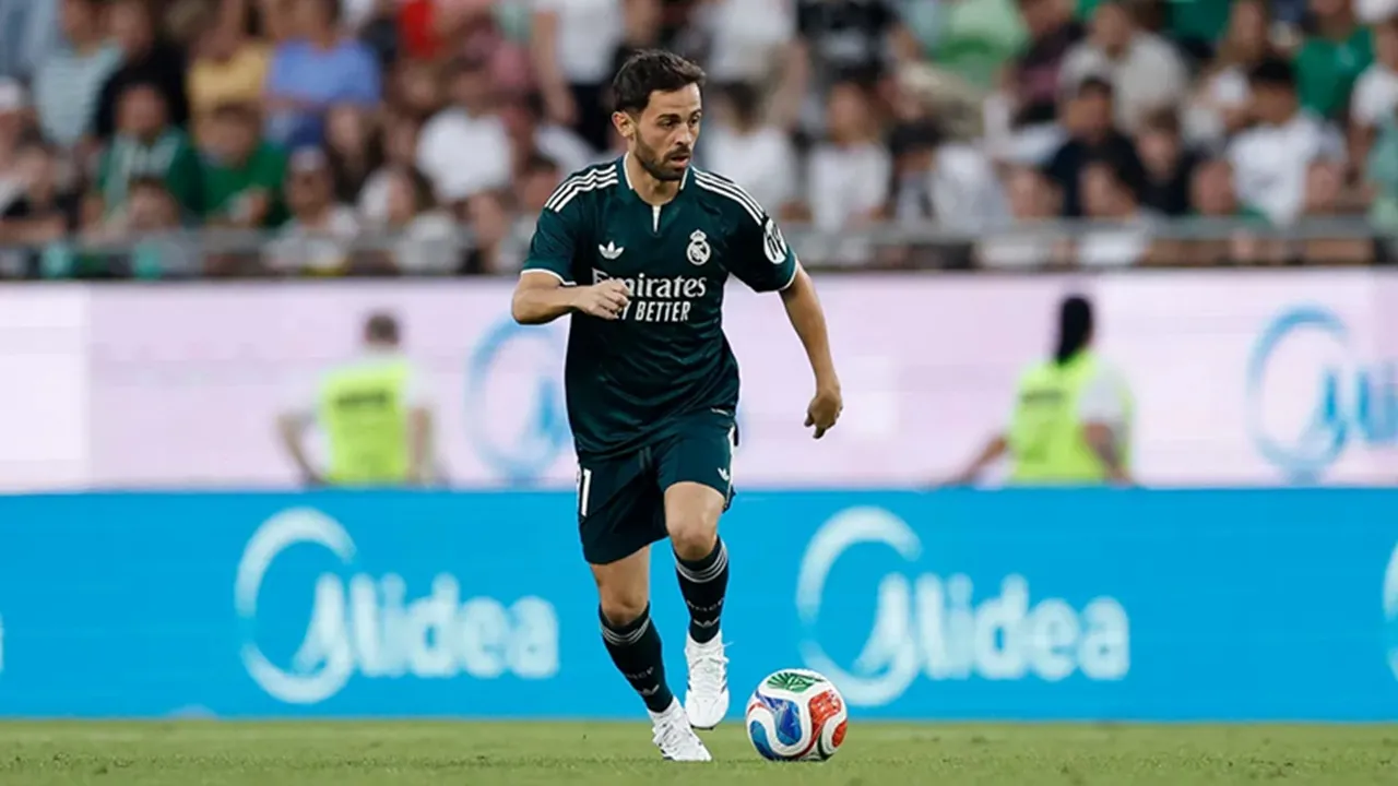 Jose Mourinho Nilai Bernardo Silva Tiba dalam Level Fisik Lemah