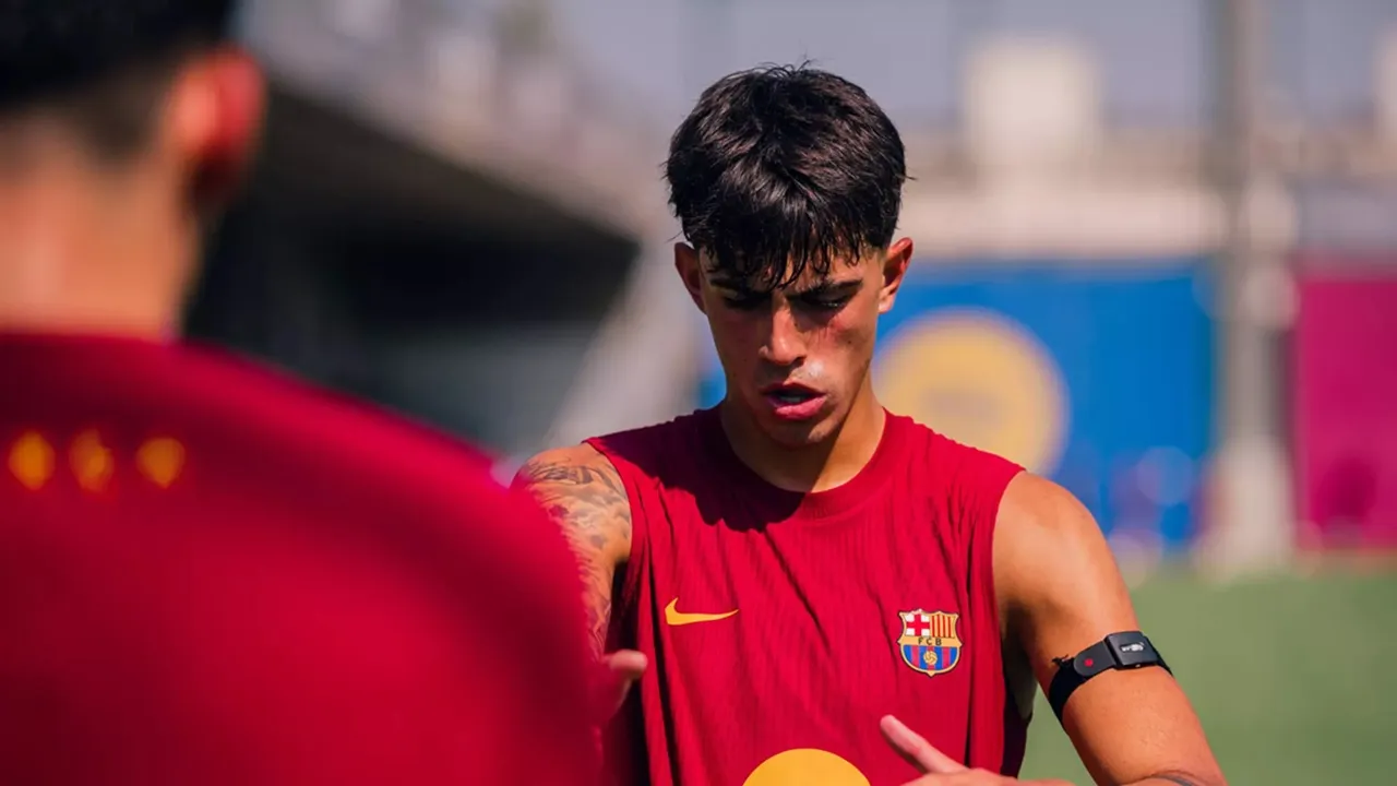 Marc Bernal Tidak Akan Dilepas Hansi Flick ke Manchester City