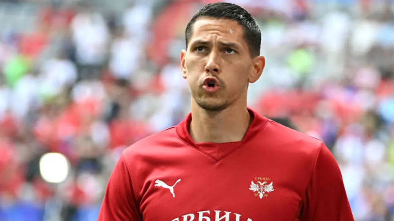 Puji Atmosfer Portman Road, Sasa Lukic Tak Sabar Bela Ipswich Town