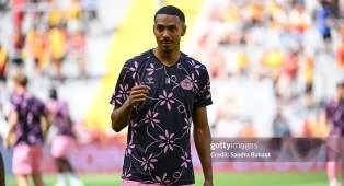 Regis Le Bris Pastikan Wilson Isidor Tetap di Sunderland