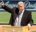 Tommy John Absen di Old-Timers' Day Yankees, Sampaikan Pesan Perpisahan