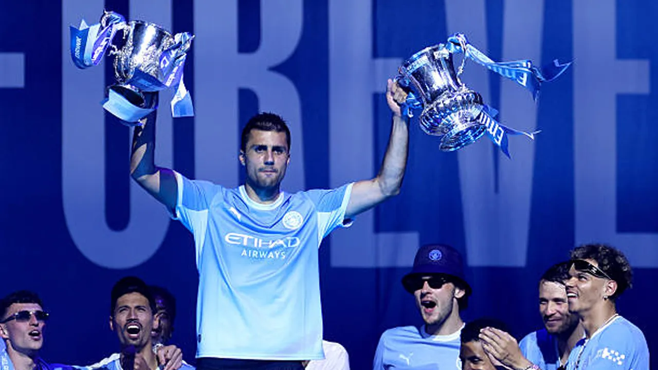 Fans Manchester City Desak Rodri Tak Dijual Murah ke Barcelona
