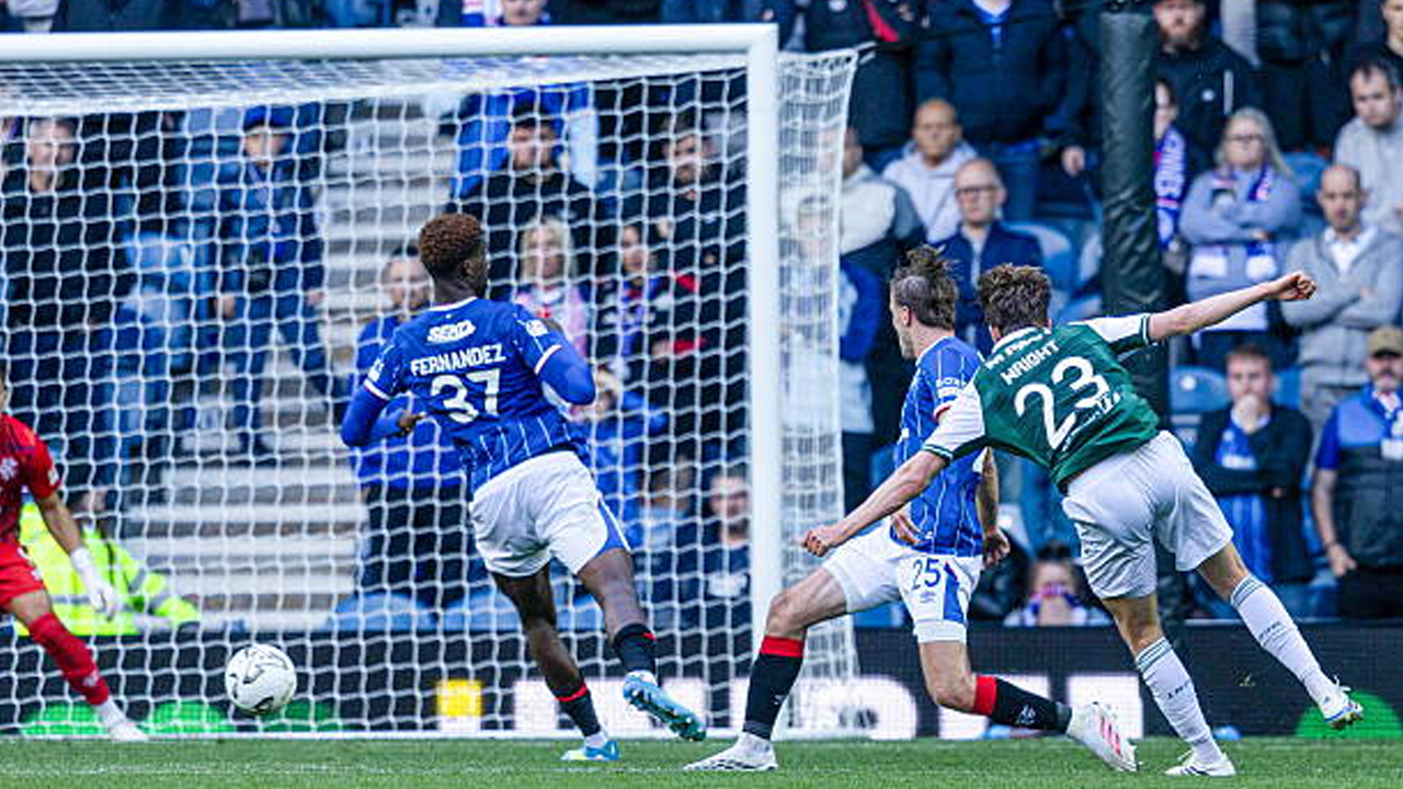Hibernian Kejutkan Rangers, Gol Dramatis Callum Wright Jadi Penentu