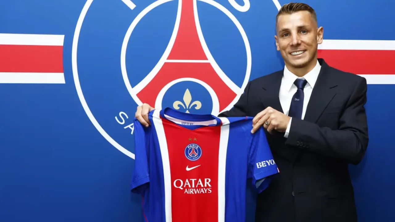 Lucas Digne.