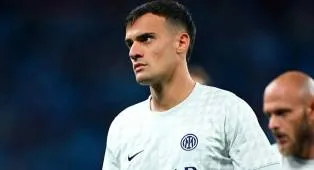Media Italia: Inter Berpotensi Jual Aleksandar Stankovic demi Curtis Jones