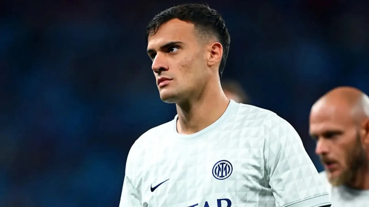 Media Italia: Inter Berpotensi Jual Aleksandar Stankovic demi Curtis Jones