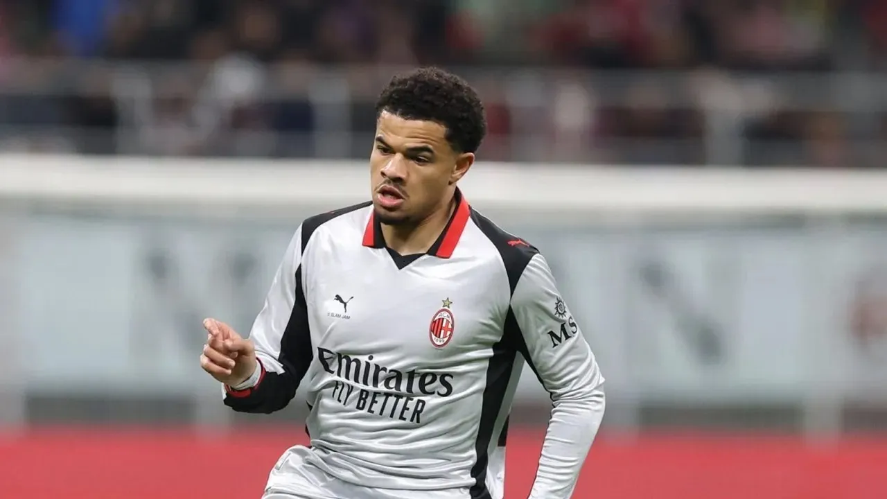Milan Pinjamkan Zachary Athekame Karena Kalah Bersaing di Tim Utama