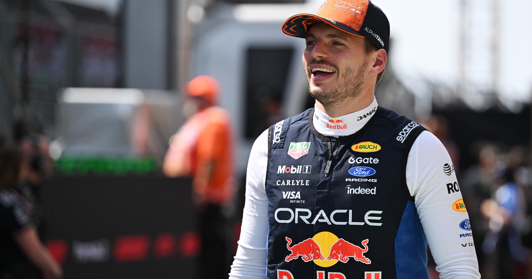 Montoya: Strategi Verstappen Tingkatkan Tekanan pada Red Bull