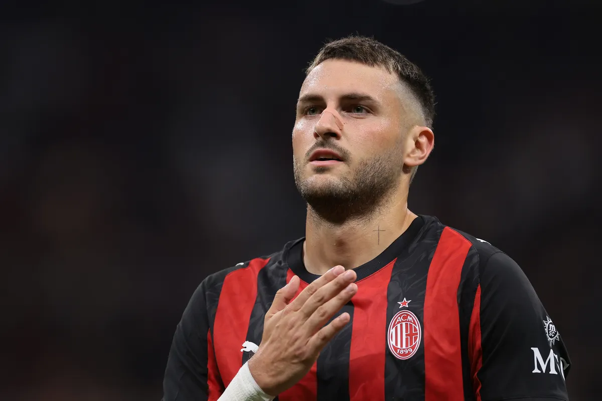 Porto Sepakati Transfer Gimenez, Kunci Ada di Tangan Roma - sumber: (footballitalia)