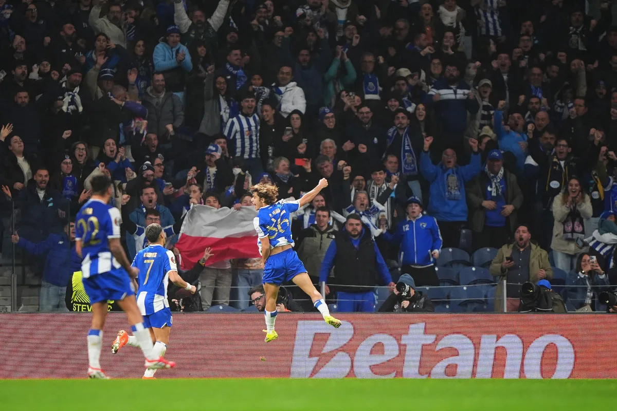 Porto Terbuka Terhadap Tawaran Bertahap AS Roma untuk Mora - sumber: (footballitalia)