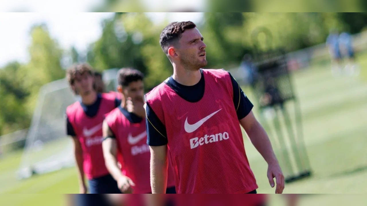 Robertson Komentari Hasil Imbang Tottenham vs Getafe CF