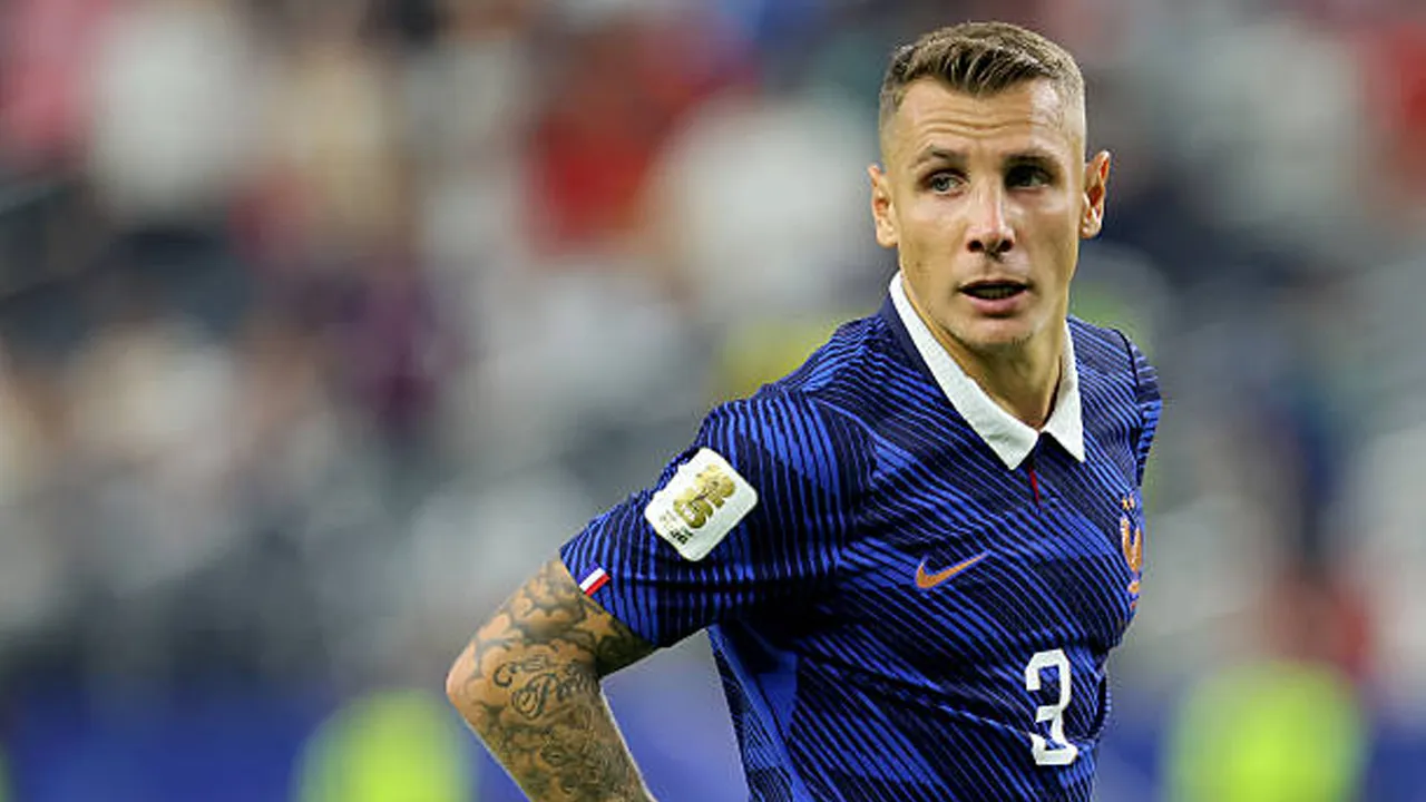 Setelah Satu Dekade Pergi, Lucas Digne Kembali ke Paris Saint-Germain