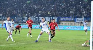 Tak Pakai Nomor 9 di Persib, Begini Penjelasan Balsa Sekulic