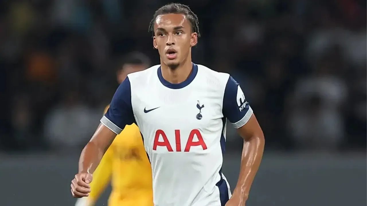 Defender Tottenham