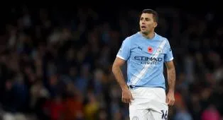 Barcelona Berikan Tawaran Kedua ke Manchester City untuk Rodri