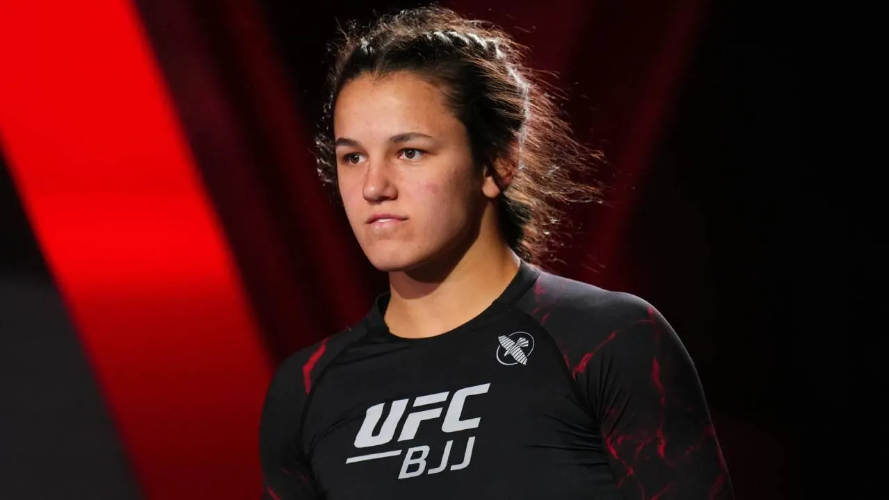 Bella Mir Mir dijadwalkan menghadapi Alex Apodaca dalam pertarungan kelas bantam 135 pound di Meta APEX, Las Vegas, pada 25 Agustus. (Foto: Fight TV)