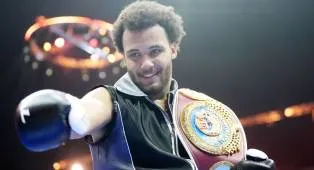 Belum Jadi Juara Dunia, Moses Itauma Sudah Bidik Oleksandr Usyk
