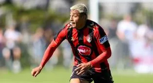 Cedera Paha, Bournemouth Konfirmasi Julian Araujo Perlu Jalani Operasi