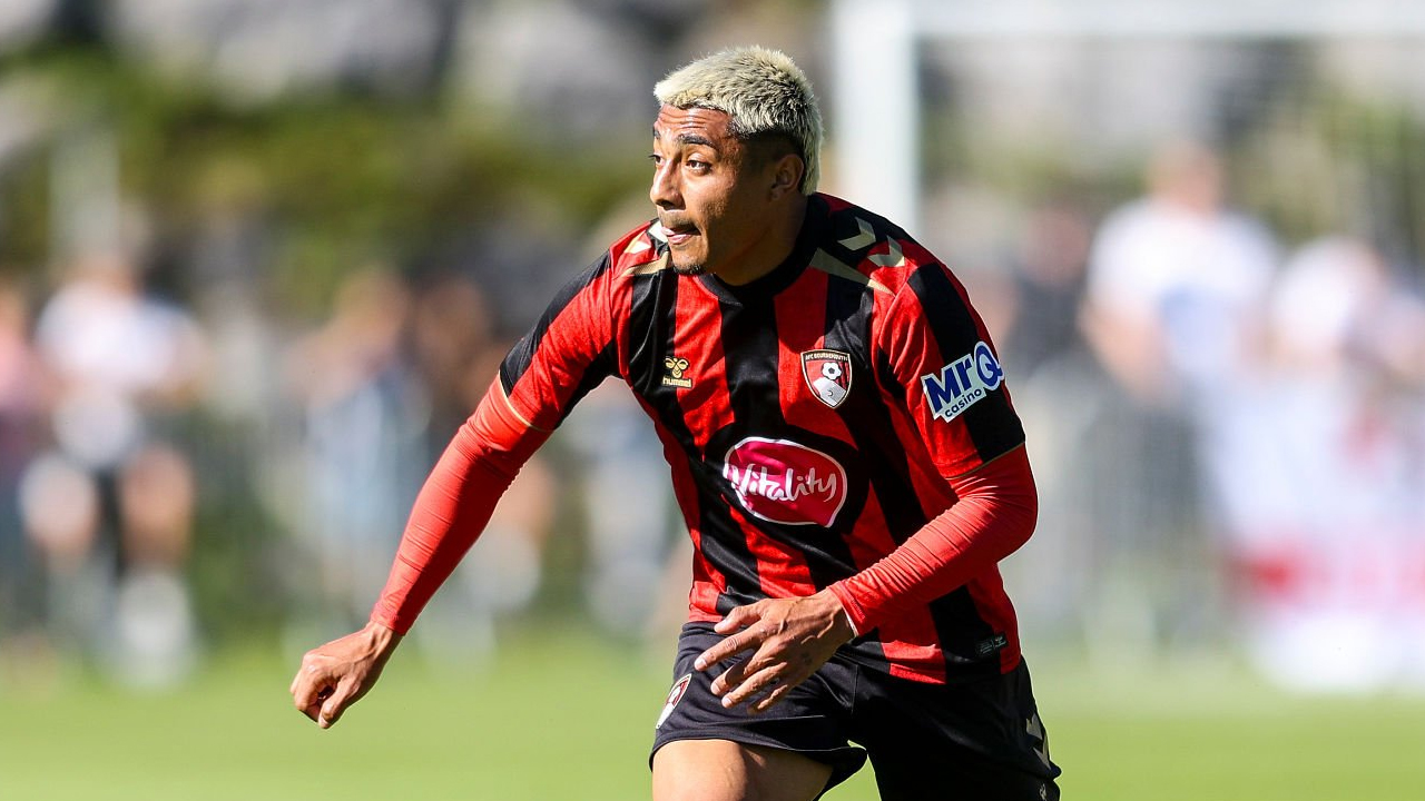 Cedera Paha, Bournemouth Konfirmasi Julian Araujo Perlu Jalani Operasi