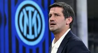 Diaby Sulit, Inter Kembali Buru Servis Defender Tottenham