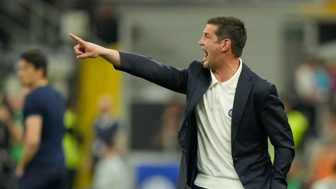Inter Tuntaskan Tur Asia Tanpa Cedera, Cristian Chivu Dapat Kepastian Baru
