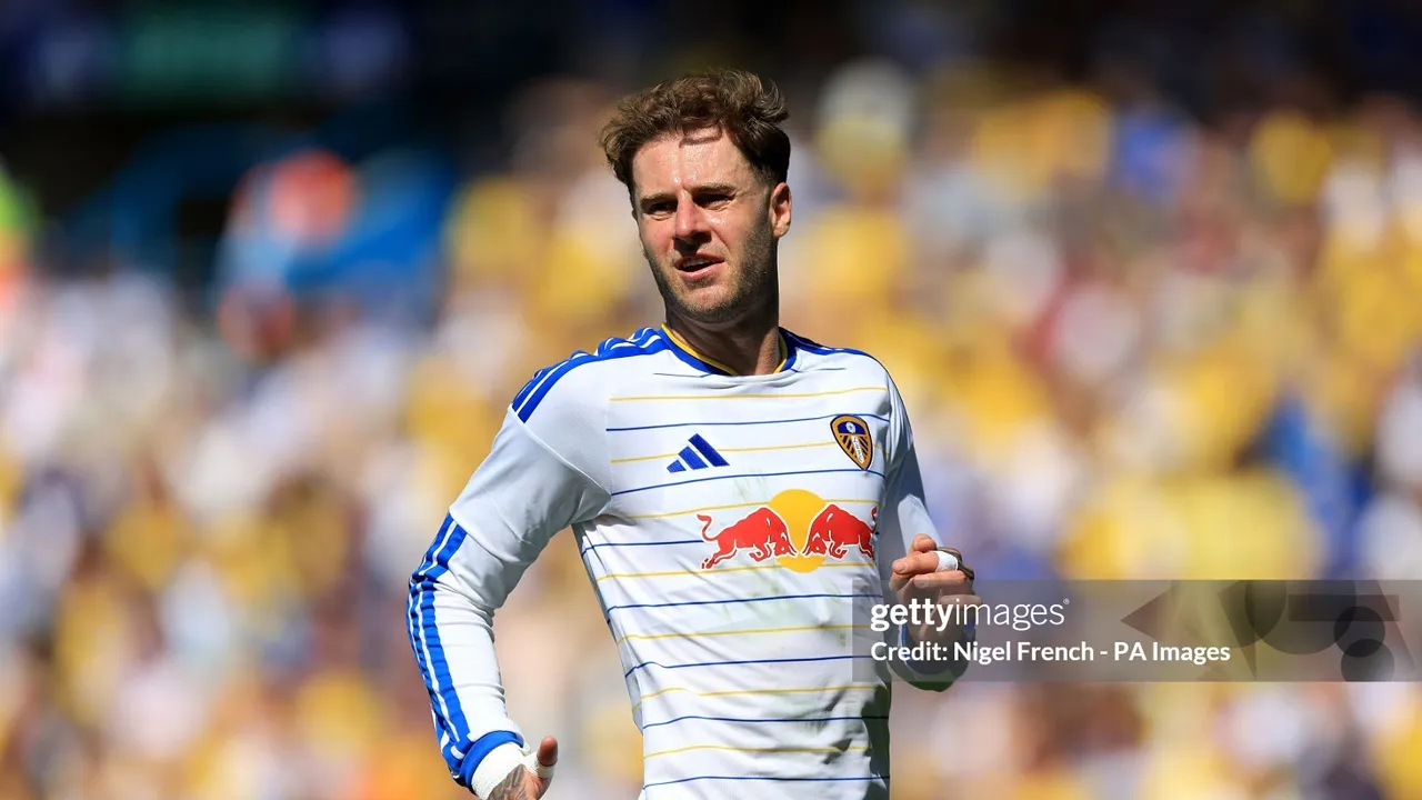 Joe Rodon tampil agresif dan dorong Leeds United lebih adaptif