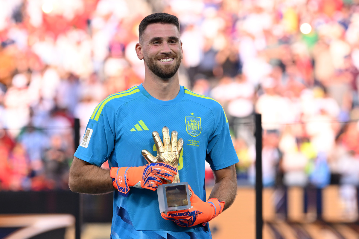 Juventus Bidik Unai Simón untuk Perkuat Posisi Kiper