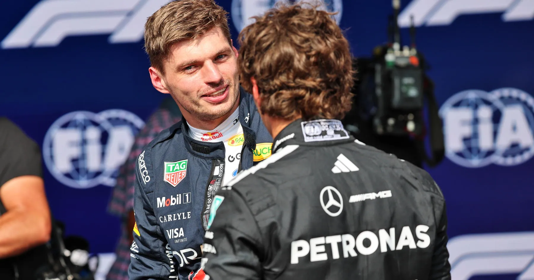 Kimi Antonelli Dibandingkan dengan Max Verstappen - sumber: (racingnews365)