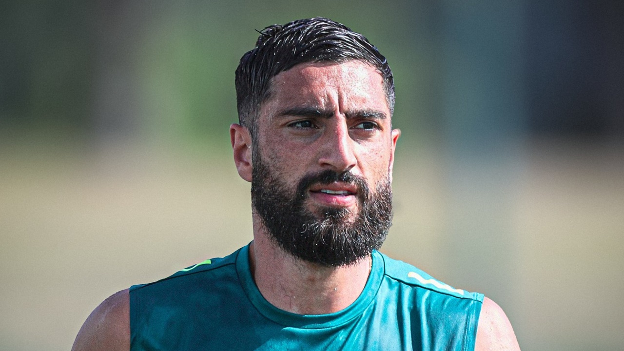 Lazio Berusaha Untuk Akhiri Kontrak Defender Terpinggirkan