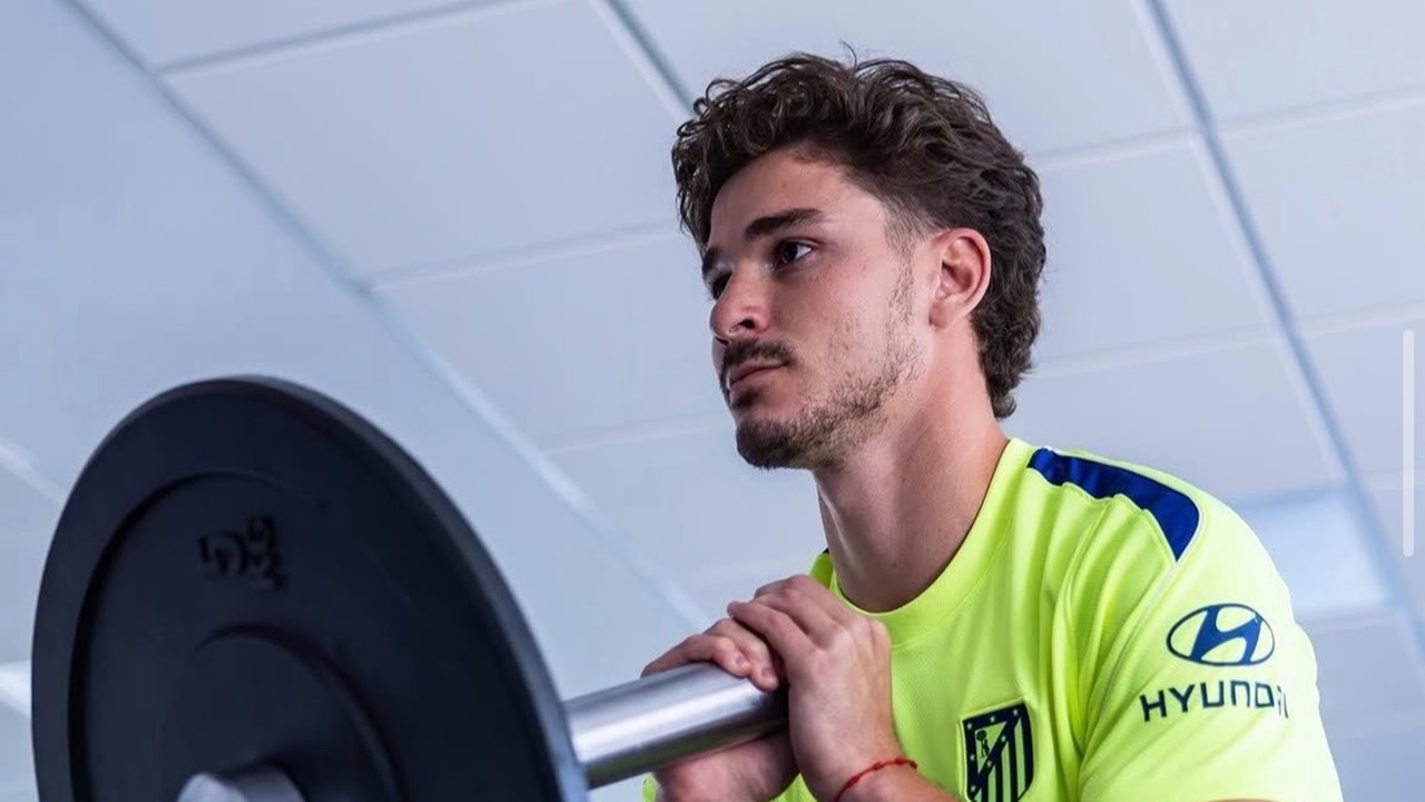 Makin Panas, Barcelona Siap Naikkan Tawaran Untuk Julian Alvarez